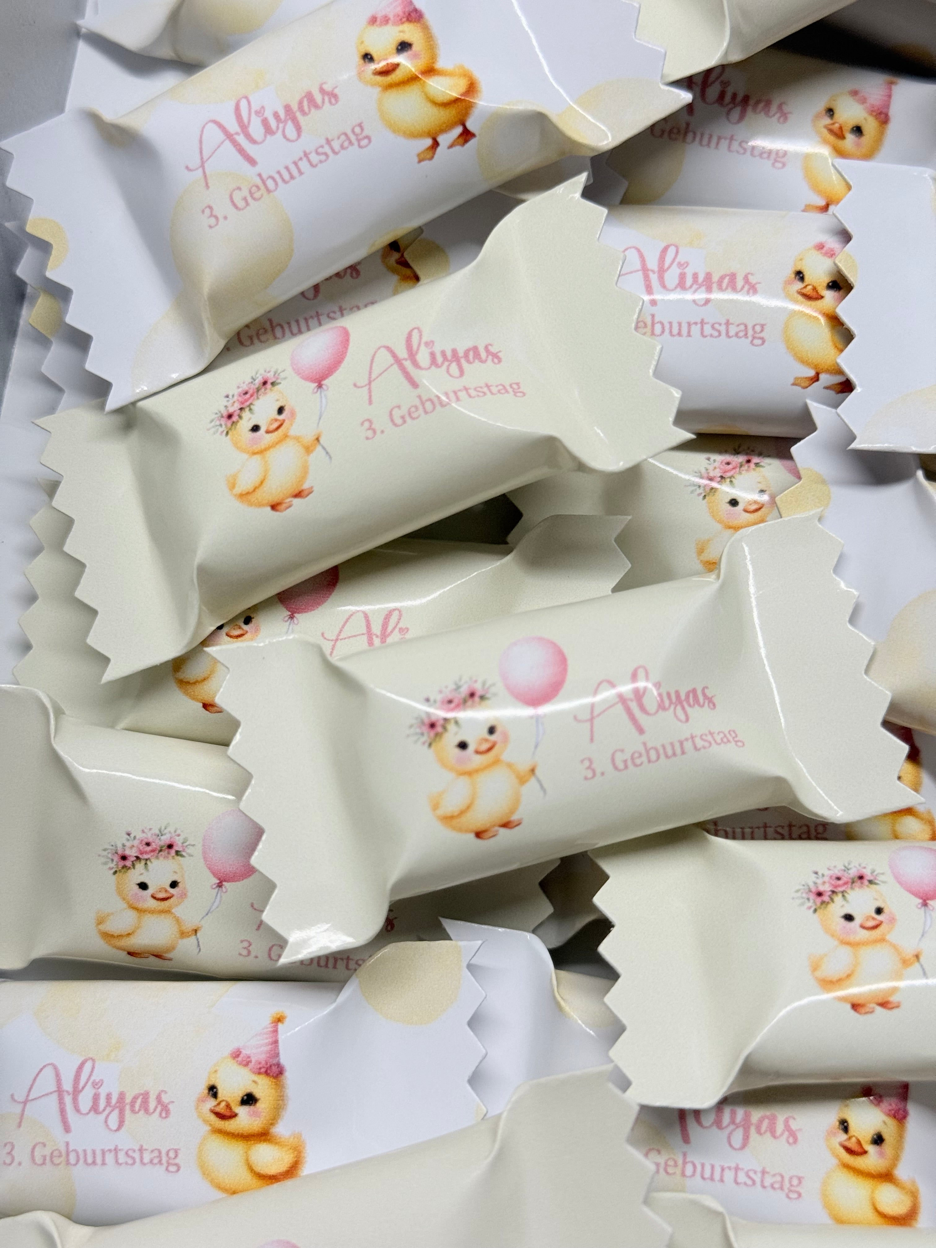 Personalisierte Bonbons mit name/ Tischdeko/ Streudeko/ gastgeschenke/ Mitgebsel/ Partydeko/ Kindergeburtstag/ Ente/ rosa gelb