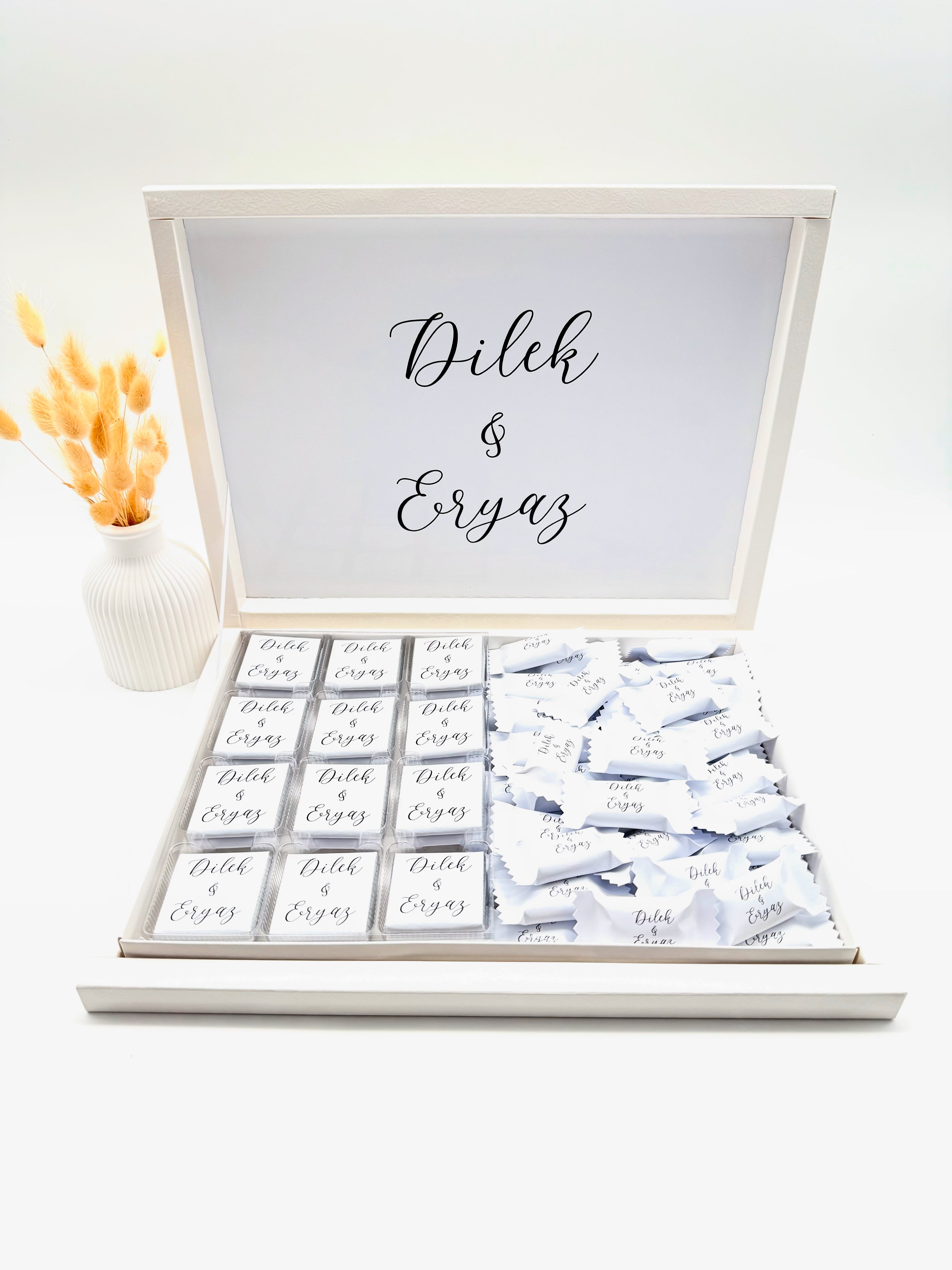 Bonbonbox Gastgeschenk personalisierte Bonbons mit Namen in Präsentationsbox