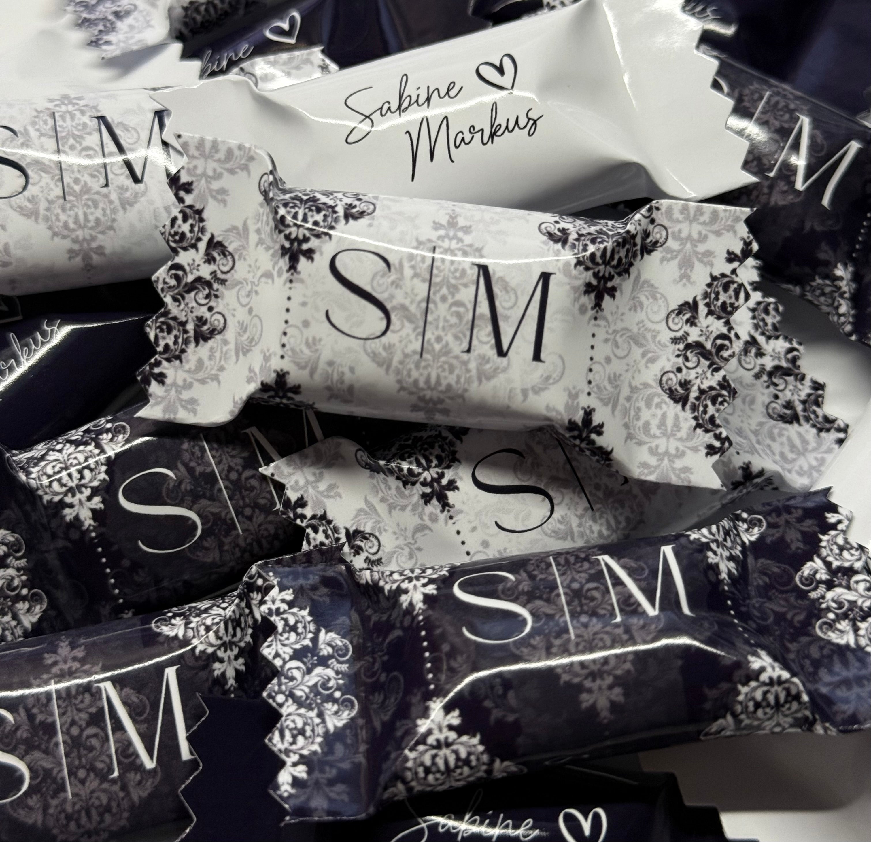 Personalisierte Bonbons mit name/ Tischdeko/ Streudeko/ gastgeschenke/ Mitgebsel/ Partydeko/ Hochzeit/ Standesamt/ Verlobung