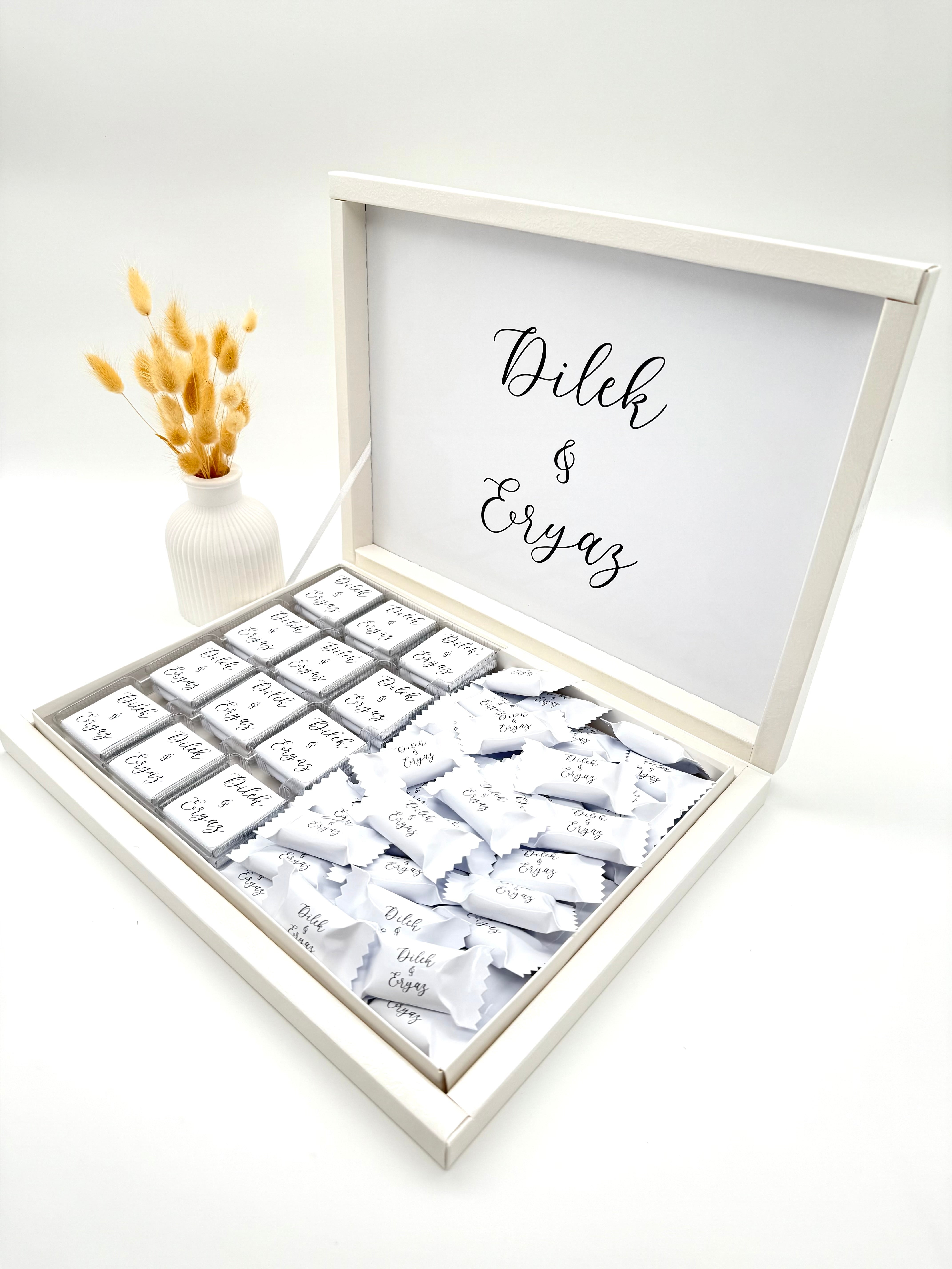 Bonbonbox Gastgeschenk personalisierte Bonbons mit Namen in Präsentationsbox